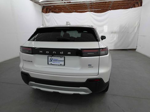Used 2024 Honda Prologue EX image 5