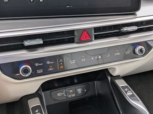 New 2026 Kia Sorento S FWD image 30