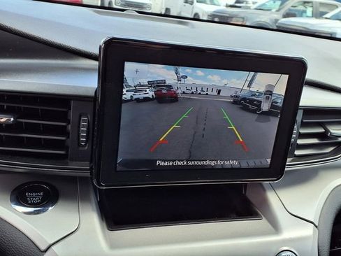 Certified 2023 Ford Explorer XLT image 6