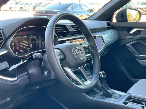 Certified 2025 Audi Q3 2.0T Premium w/ Convenience Package image 17