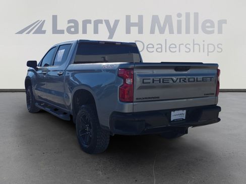 Used 2024 Chevrolet Silverado 1500 Custom Trail Boss w/ LPO, Dark Essentials Package image 3
