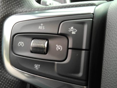 Used 2025 Chevrolet Blazer LT AWD/4WD image 21