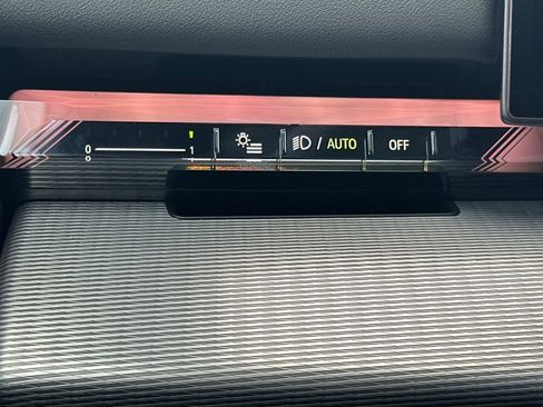 New 2026 BMW i5 eDrive40 w/ M Sport Package image 28