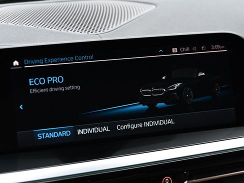 Used 2026 BMW Z4 M40i w/ Premium Package image 36