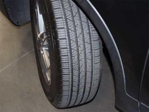 Used 2023 Chevrolet Blazer LT w/ Sound & Technology Package image 18