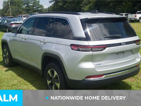 Used 2024 Jeep Grand Cherokee Limited 4xe AWD/4WD image 4