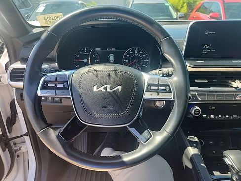 Used 2022 Kia Telluride SX w/ Towing Package FWD image 20