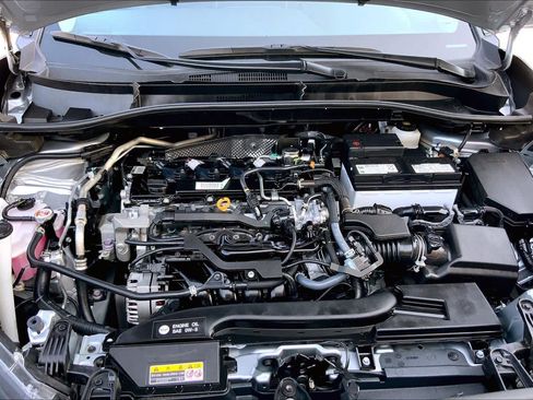 Used 2026 Toyota Corolla Cross XLE FWD image 31