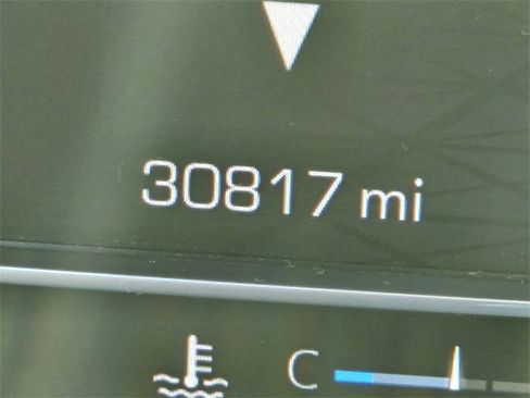 Used 2022 GMC Yukon Denali image 25