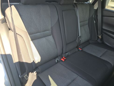 Used 2025 Nissan Rogue SV FWD image 17