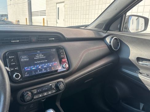 Used 2021 Nissan Kicks SR w/ SR Premium Package image 12