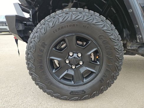 Used 2020 Jeep Gladiator Mojave AWD/4WD image 28