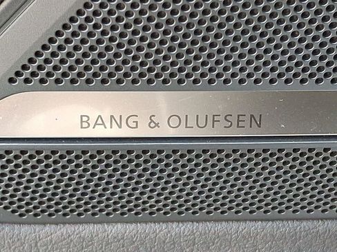 Used 2025 Audi A6 Premium Plus image 26