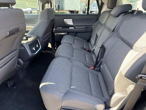 Certified 2025 Ford Expedition Active AWD/4WD image 14