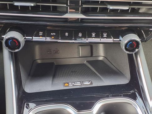 New 2026 Chevrolet Traverse Z71 image 16