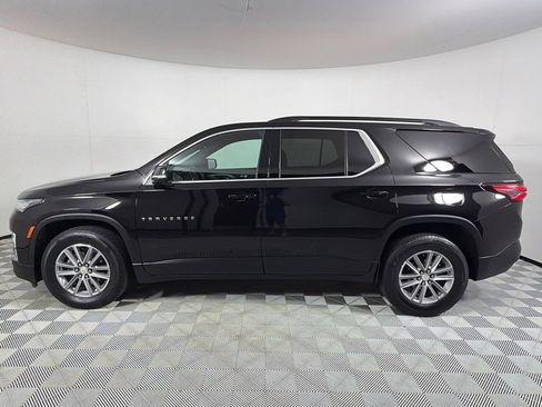 Used 2022 Chevrolet Traverse LT image 8