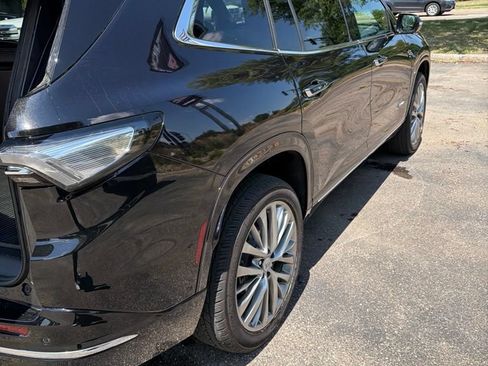 Used 2025 Buick Enclave Avenir w/ Super Cruise Package AWD/4WD image 13