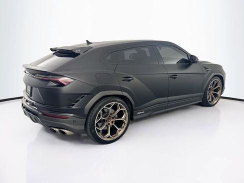 Used 2023 Lamborghini Urus Performante AWD/4WD image 5