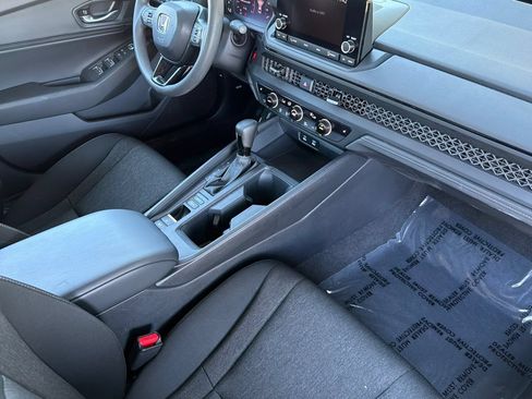 Certified 2025 Honda Accord SE image 15