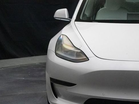 Used 2018 Tesla Model 3 Long Range image 5