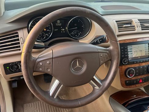 Used 2008 Mercedes-Benz R 320 CDI 4MATIC image 9