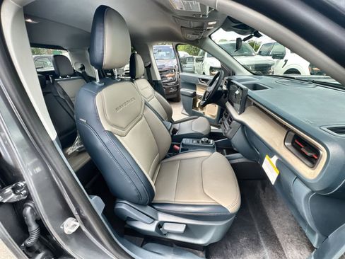 New 2026 Ford Maverick Lariat w/ 4K Tow Package AWD/4WD image 33