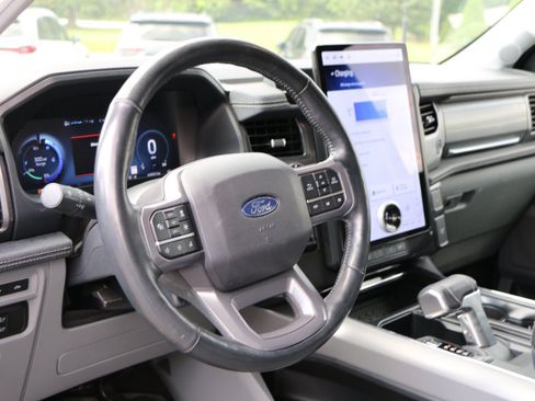Used 2024 Ford F150 Lightning Flash AWD/4WD image 19