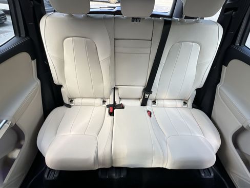 New 2026 Mercedes-Benz GLB 250 4MATIC image 15