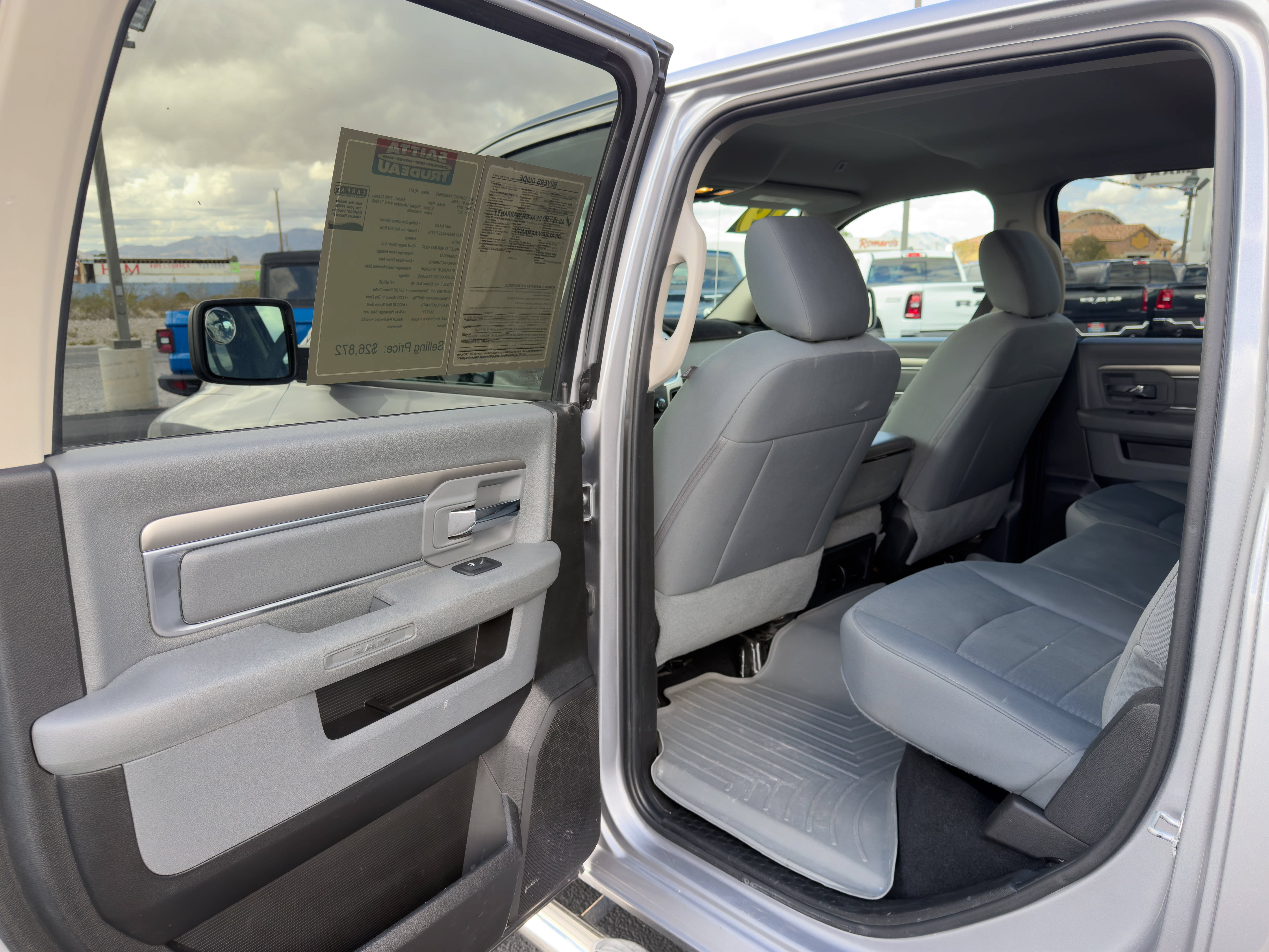 Used 2019 RAM 1500 Classic SLT RWD image 12