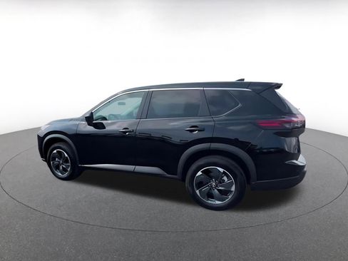 Used 2025 Nissan Rogue SV image 10