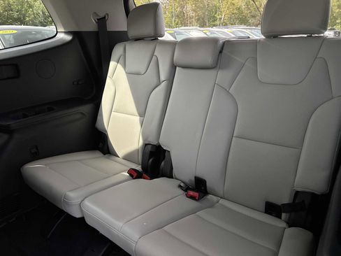 Used 2024 Kia Telluride S w/ S Sunroof Package image 36