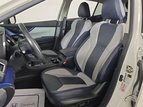 Used 2019 Subaru Crosstrek Hybrid w/ Moonroof Package w/Navigation image 17