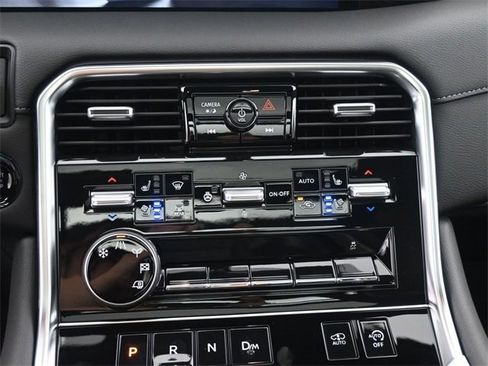 New 2026 Nissan Armada Platinum Reserve image 6