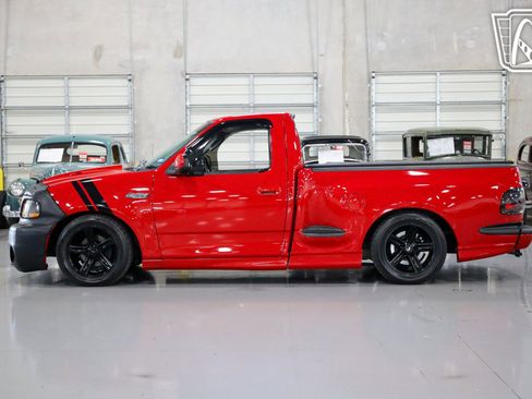 Used 2003 Ford F150 Lightning image 9