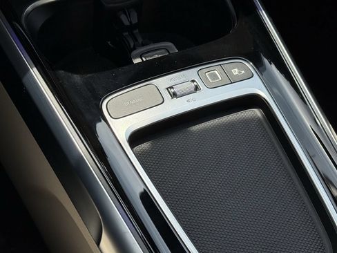 Certified 2025 Mercedes-Benz GLB 250 4MATIC image 32