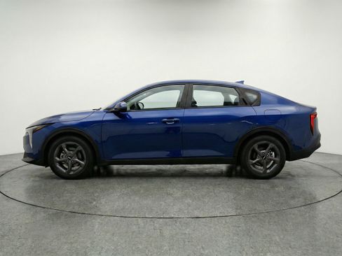 Used 2025 Kia K4 LXS FWD image 5