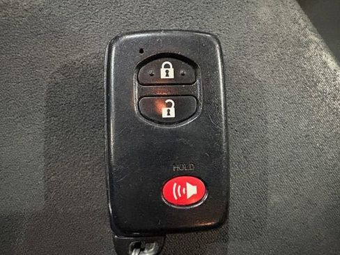 Used 2013 Toyota Prius V Five image 13