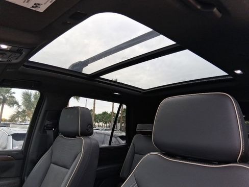 Used 2023 Chevrolet Tahoe Premier image 20