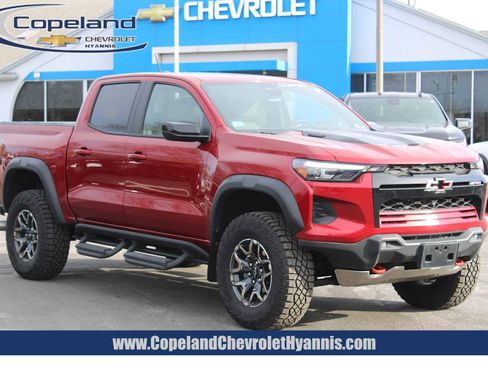 Used 2026 Chevrolet Colorado ZR2 w/ Technology Package image 1
