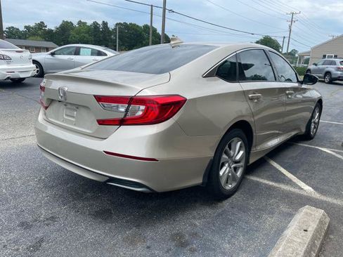 Used 2019 Honda Accord LX image 6