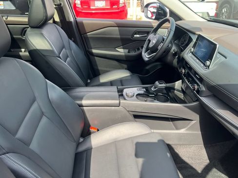 Certified 2023 Nissan Rogue SV w/ SV Premium B Package AWD/4WD image 22
