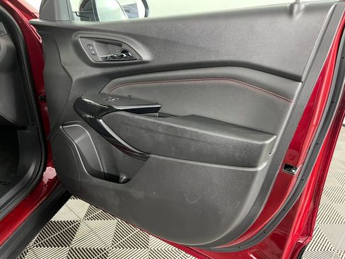 Used 2025 Chevrolet Trax RS w/ Driver Confidence Package FWD image 16