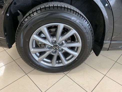 Used 2025 MAZDA CX-5 AWD 2.5 S w/ Preferred Package image 8