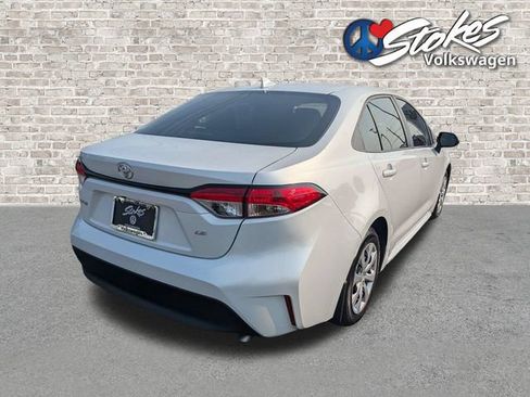 Used 2026 Toyota Corolla LE FWD image 4