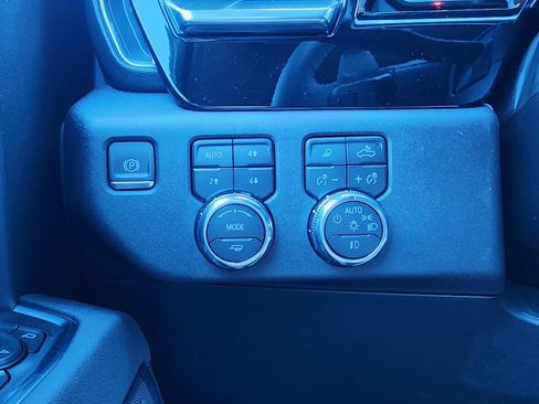 New 2026 GMC Sierra 1500 SLT w/ SLT Premium Plus Package image 19