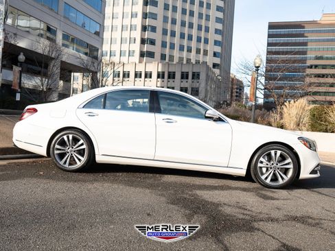 Used 2018 Mercedes-Benz S 560 4MATIC Sedan w/ Premium Package image 8