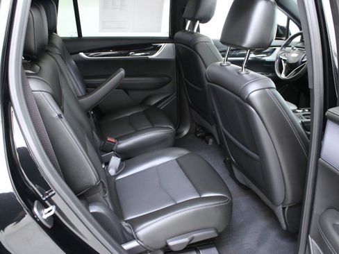 Used 2023 Cadillac XT6 Premium Luxury AWD/4WD image 30