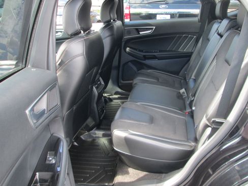 Used 2019 Ford Edge ST w/ Equipment Group 401A AWD/4WD image 11