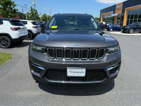 Used 2023 Jeep Grand Cherokee 4WD 4xe w/ Luxury Tech Group II image 2