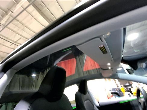 Used 2026 Tesla Model Y AWD image 13